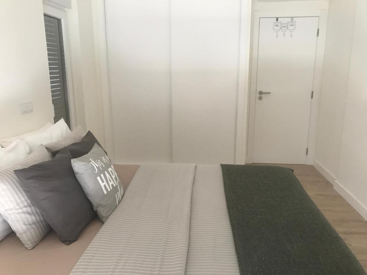 Modern Double Room With Private Balcony Montijo Exteriör bild