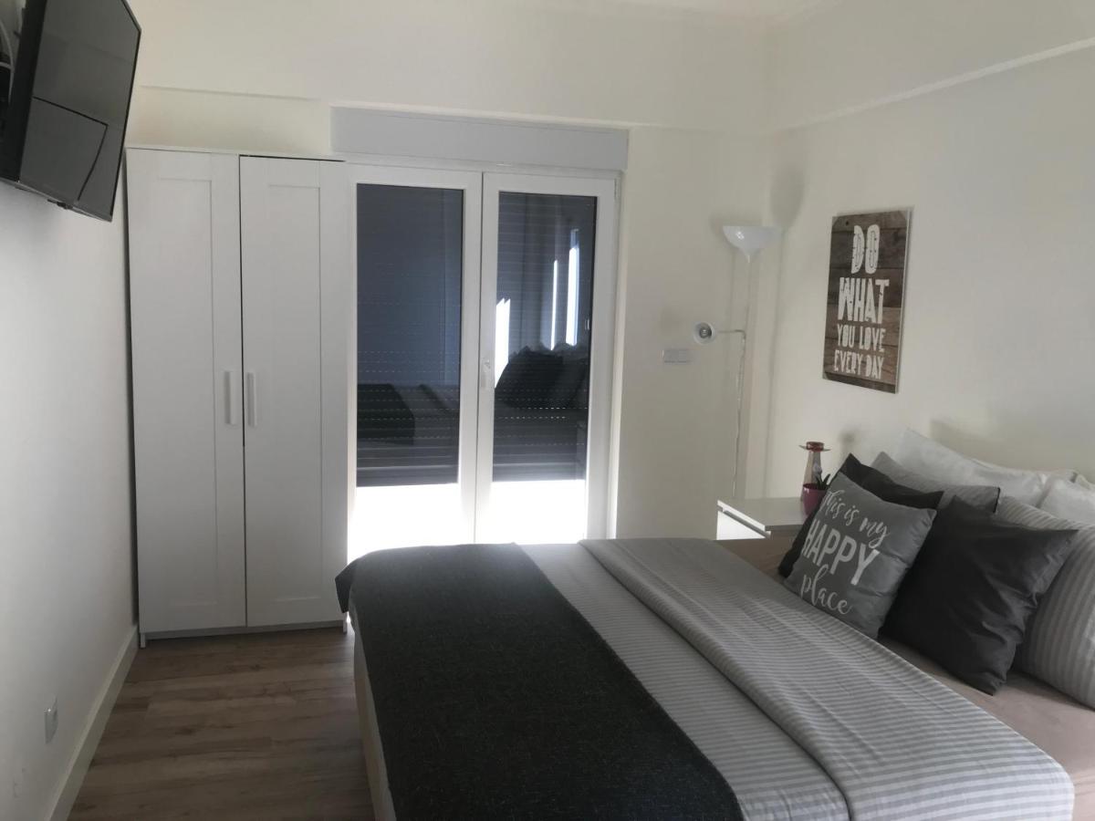 Modern Double Room With Private Balcony Montijo Exteriör bild