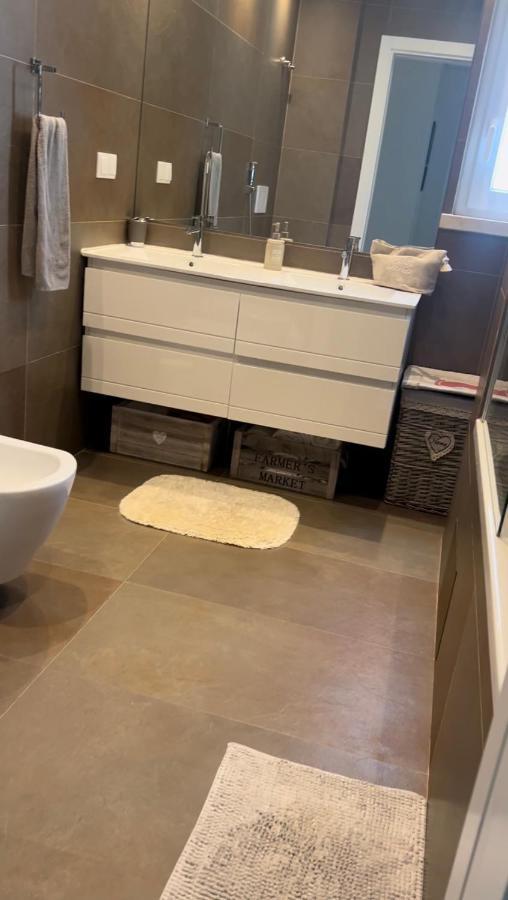 Modern Double Room With Private Balcony Montijo Exteriör bild