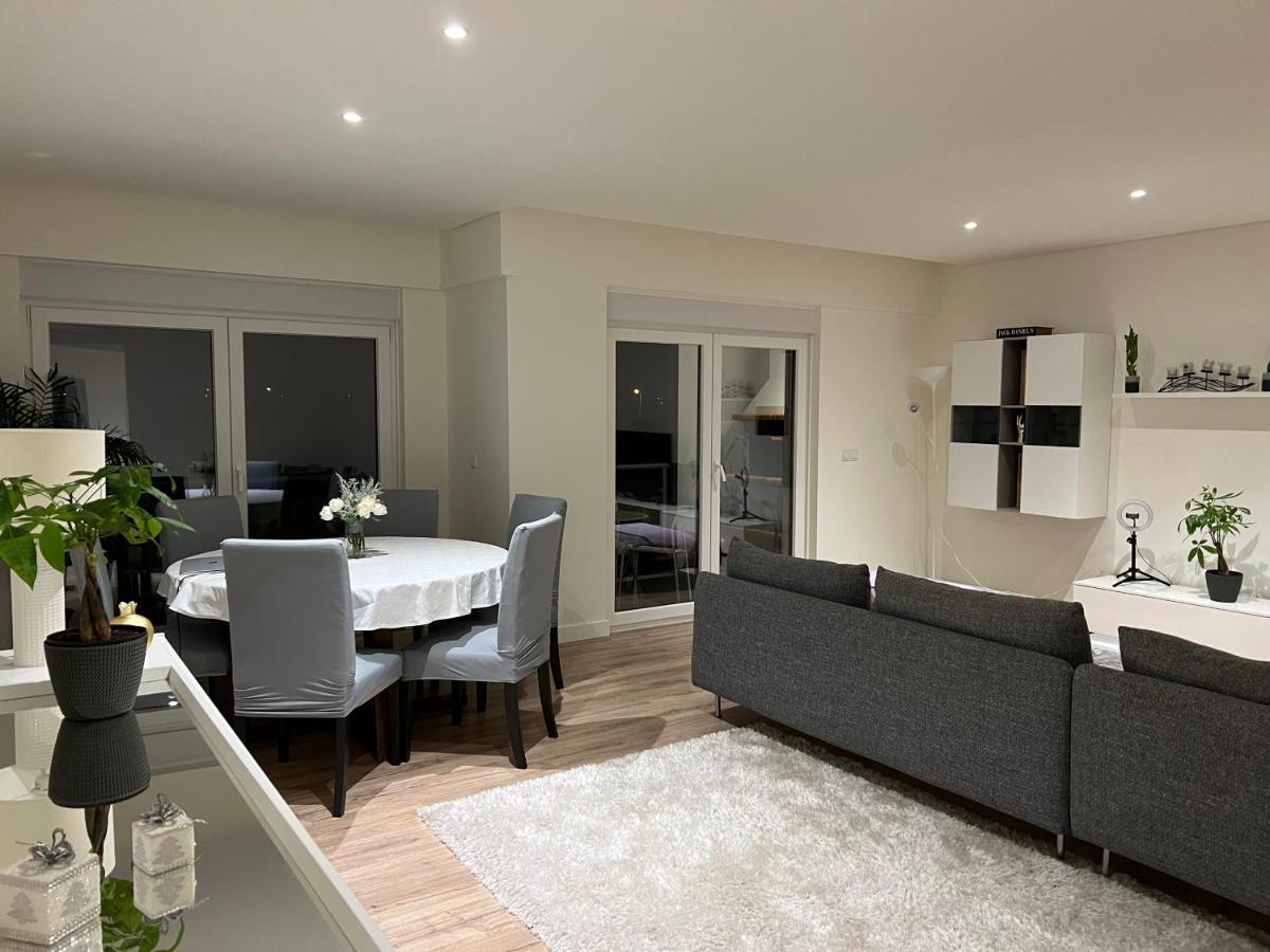 Modern Double Room With Private Balcony Montijo Exteriör bild