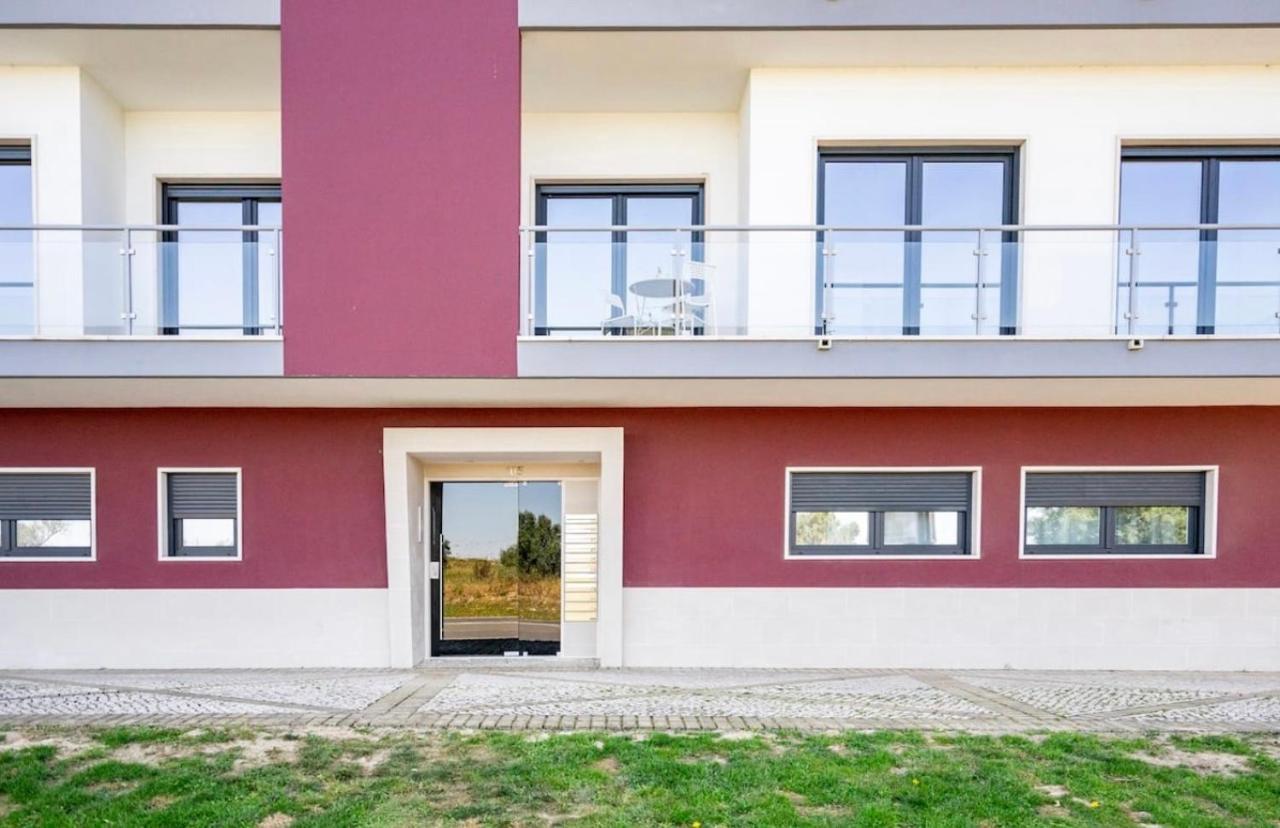 Modern Double Room With Private Balcony Montijo Exteriör bild
