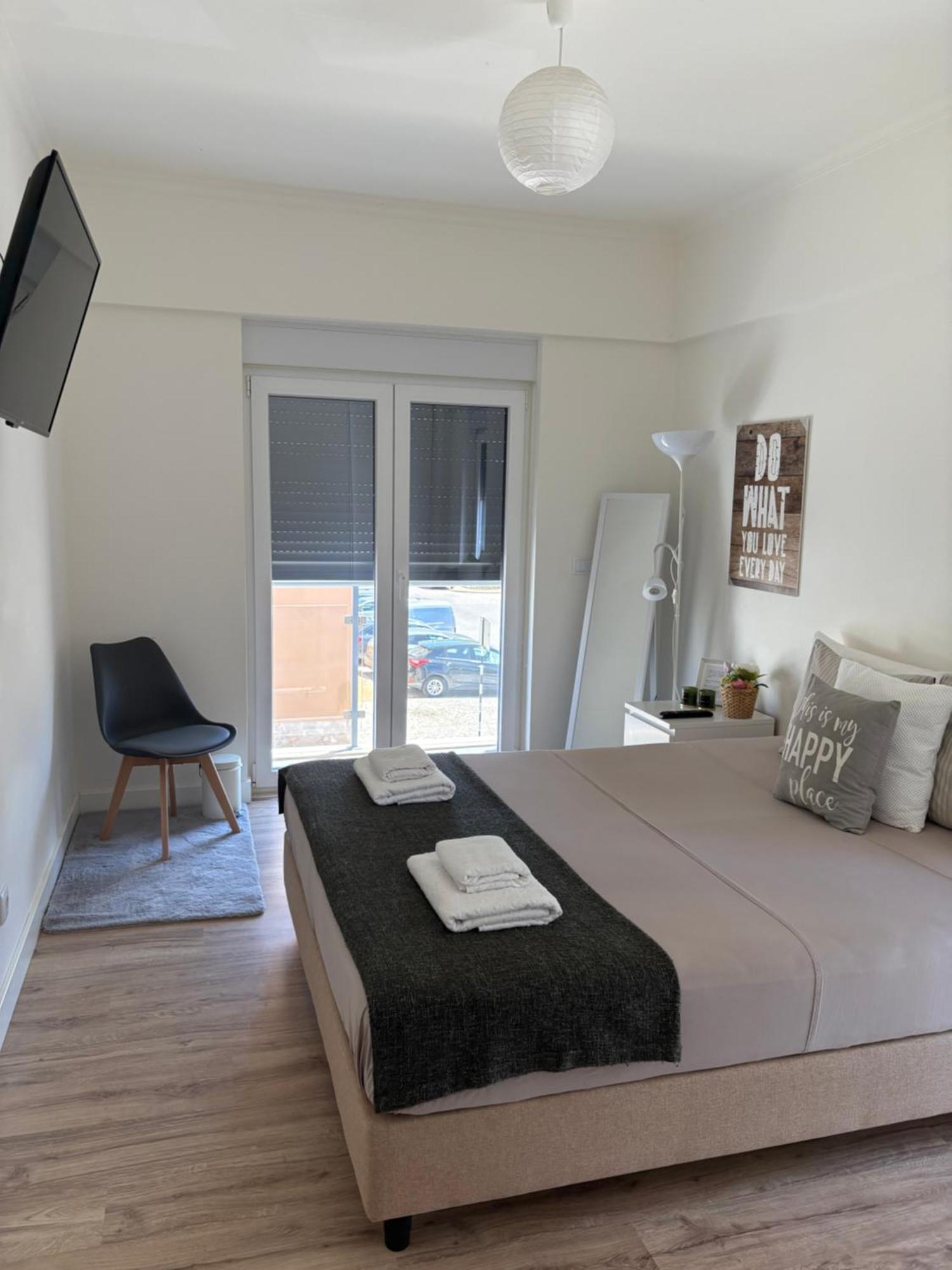 Modern Double Room With Private Balcony Montijo Exteriör bild